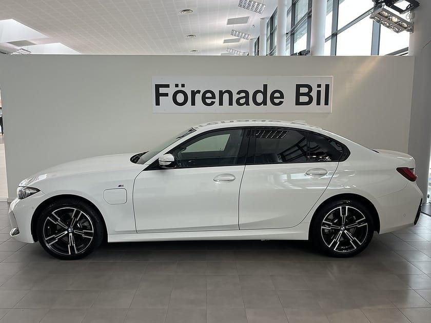 Bild 3 av BMW 330e xDrive Sedan