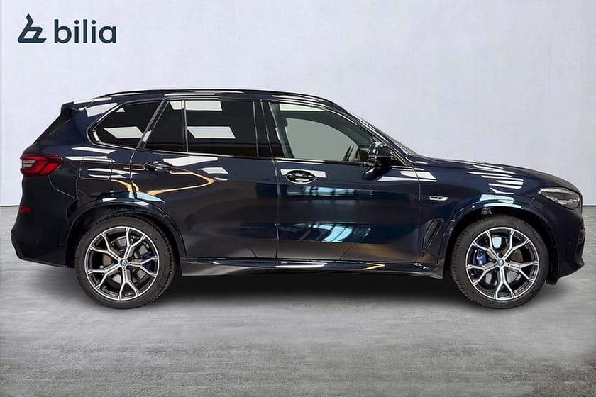 Bild 3 av BMW X5 xDrive45e iPerformance xDrive45e/M-Sport/HuD/360°/Pano/Drag/Låga Mil