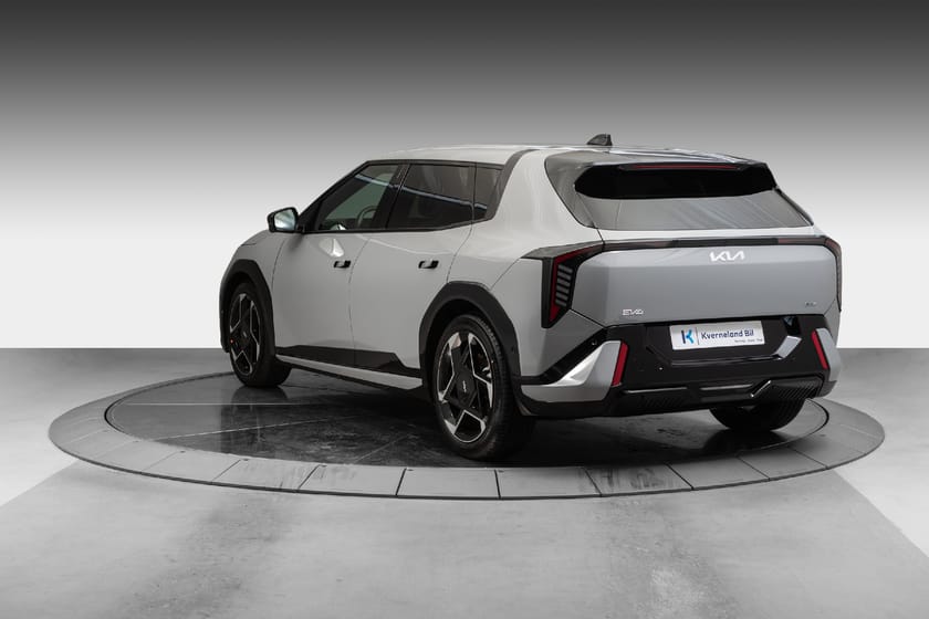 Bilde 3 av Kia EV4 Long Range GT Line,Skinn,Navigasjon,V2L,360 Kamera,H&K lyd
