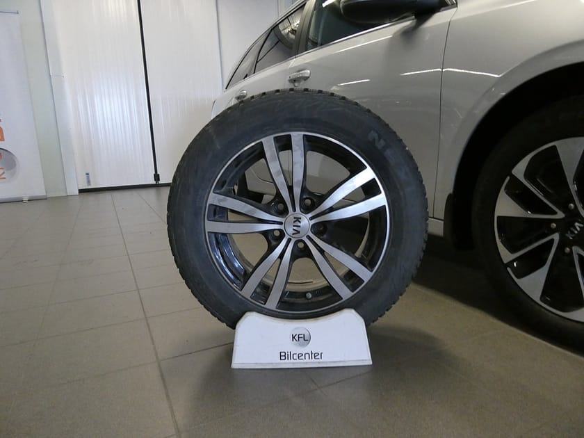 Bild 2 av Kia Ceed Sportswagon Plug-in Hybrid Aut-Kamera-Carplay-Kiagaranti-SoV