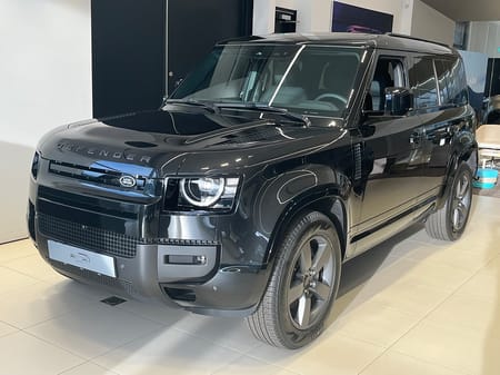 Land Rover Defender P300e PHEV