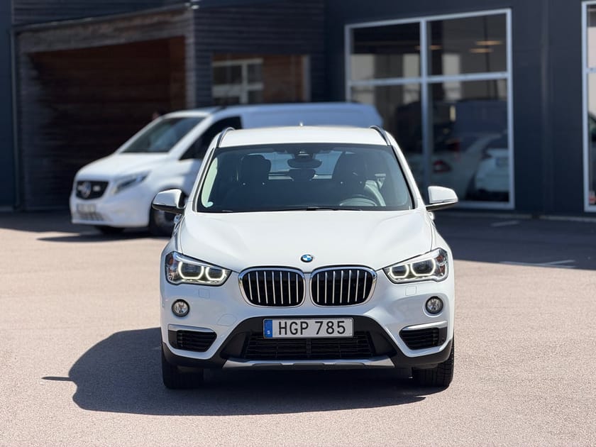 Bild 3 av BMW X1 xDrive20d Steptronic xLine Drag B-Kamera