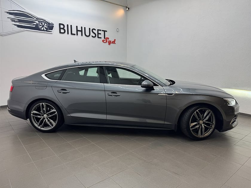 Bild 2 av Audi A5 Sportback 2.0 TFSI MHEV 190hk Proline Värmare/Krok/19"Fälgar/2Brukare