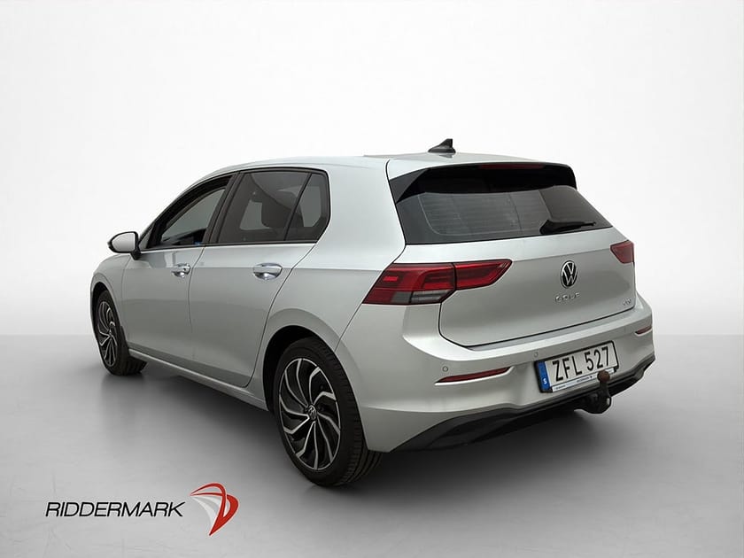 Bild 5 av Volkswagen Golf 1.5 TSI 150hk Kamera CarPlay Drag Rattvärme