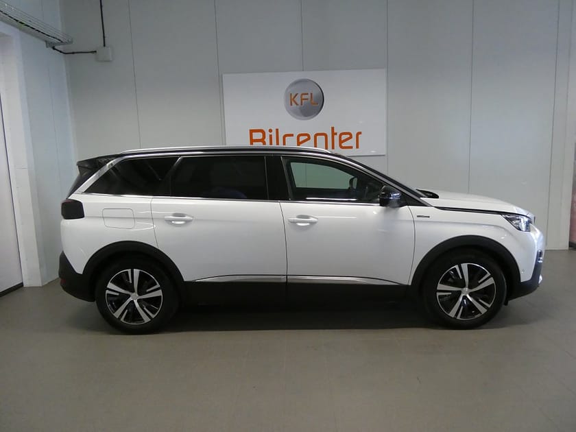 Bild 3 av Peugeot 5008 7-Seater GT-line 1.2 7-Sits Drag-Kamera-Carplay-SoV