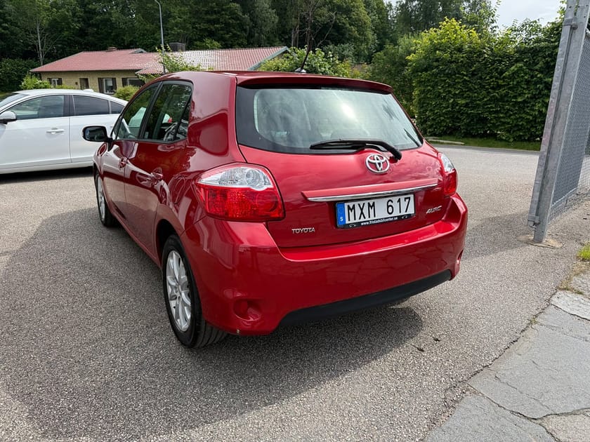 Bild 4 av Toyota Auris 1.6 132HK PLUS 5-D / AUTOMAT / VÄRMARE