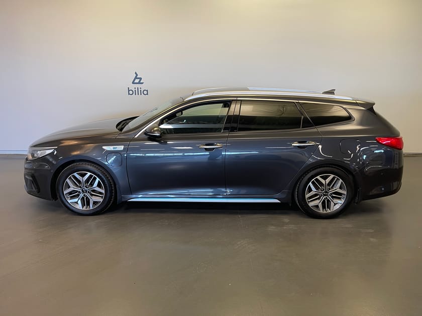 Bild 2 av Kia Optima Sport Wagon Plug-in Hybrid / Panoramaglas tak / Dragkrok / Backkamera /
