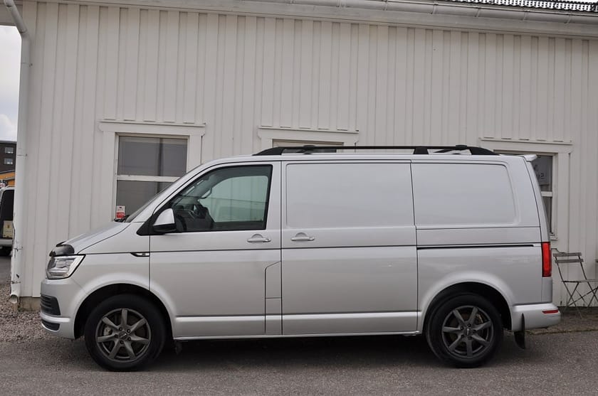 Bild 3 av Volkswagen Transporter 2.0 TDI 204hk 4Motion Nav B-kam inredning Euro 6