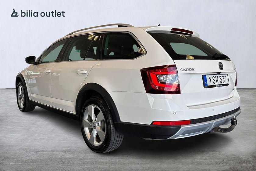 Bild 4 av Škoda Octavia Scout Skoda 2.0 TDI 150hk 4x4 Premium / Drag Backkamera Carplay