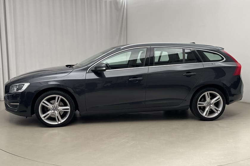 Bild 2 av Volvo V60 D4 (190hk) Classic Summum GPS