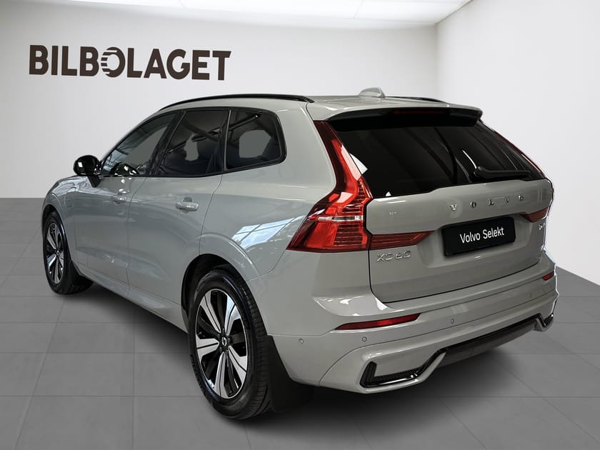 Bild 3 av Volvo XC60 T6 Plus Dark Edition | Luftfjädring | Dragkrok | Panorama