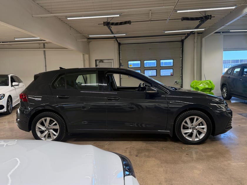 Bild 2 av Volkswagen Golf 2.0 TDI Base Cockpit Adaptiv CarPlay Navi