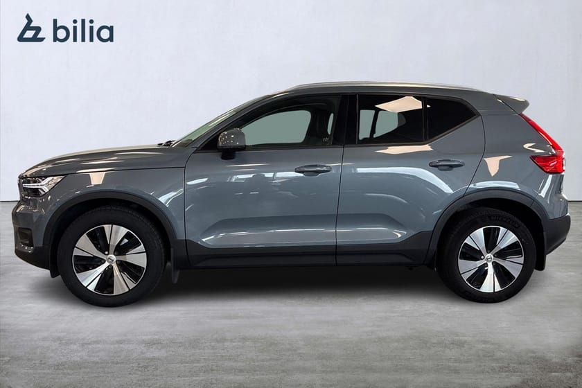 Bild 3 av Volvo XC40 B4 FWD Bensin Momentum Advanced SE