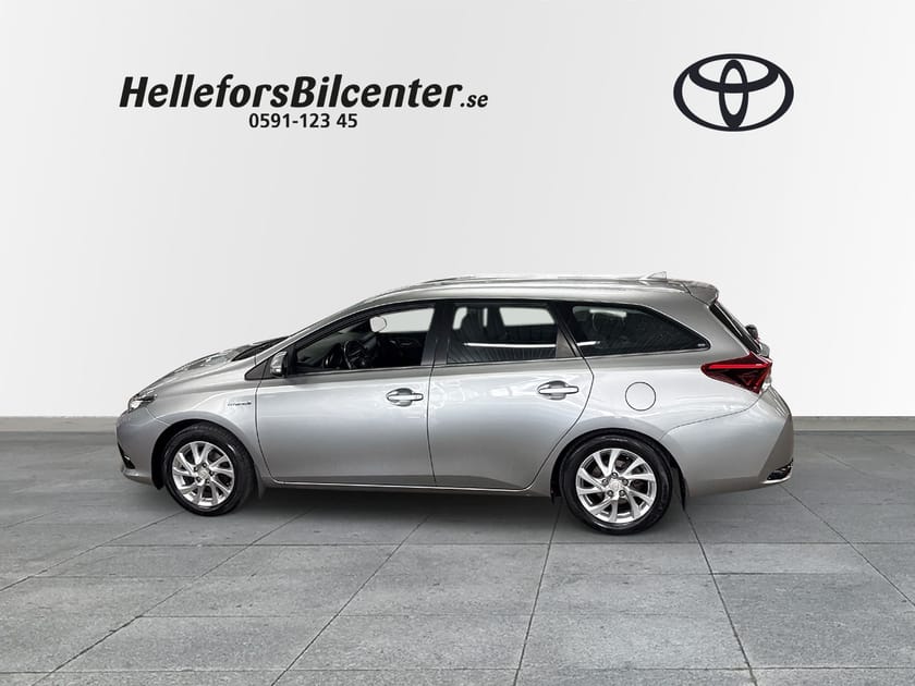 Bild 3 av Toyota Auris Touring Sports Hybrid TS 136hk Motorv Vhjul Led ramp