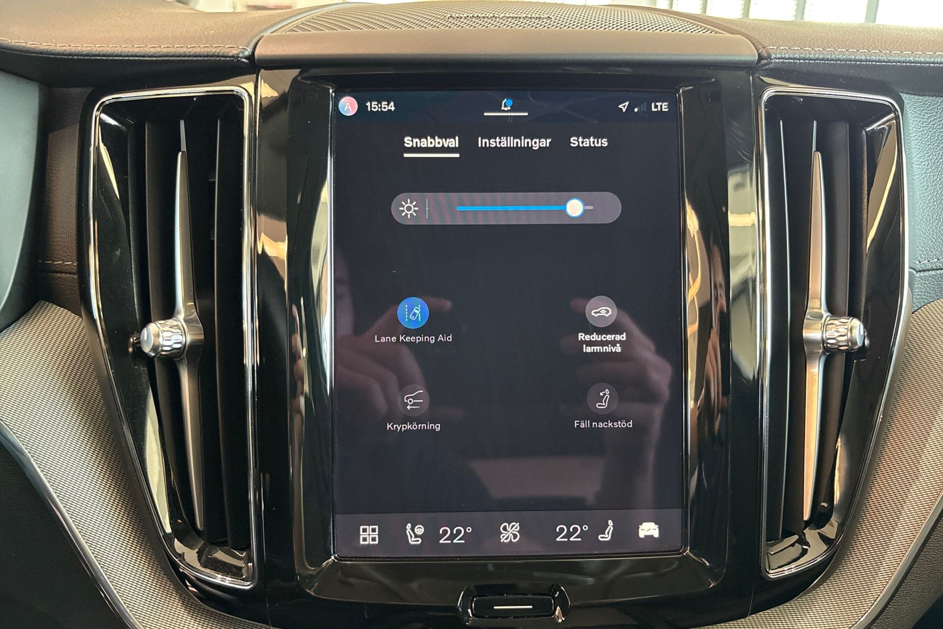 Volvo XC60 Recharge T6 Ultimate Dark H/K 2024, bild 7/40