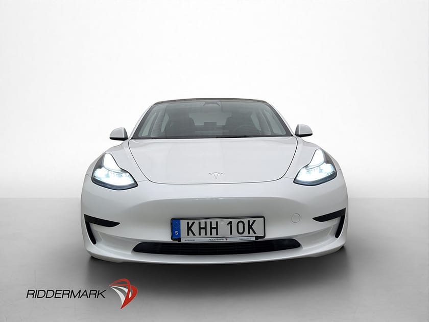 Bild 3 av Tesla Model 3 Standard Range Autopilot Svensksåld En-Brukare