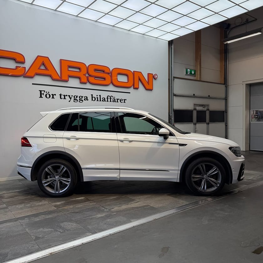 Bild 3 av Volkswagen Tiguan 2.0 TDI BMT 4Motion GT R-line Cockpit Panorama