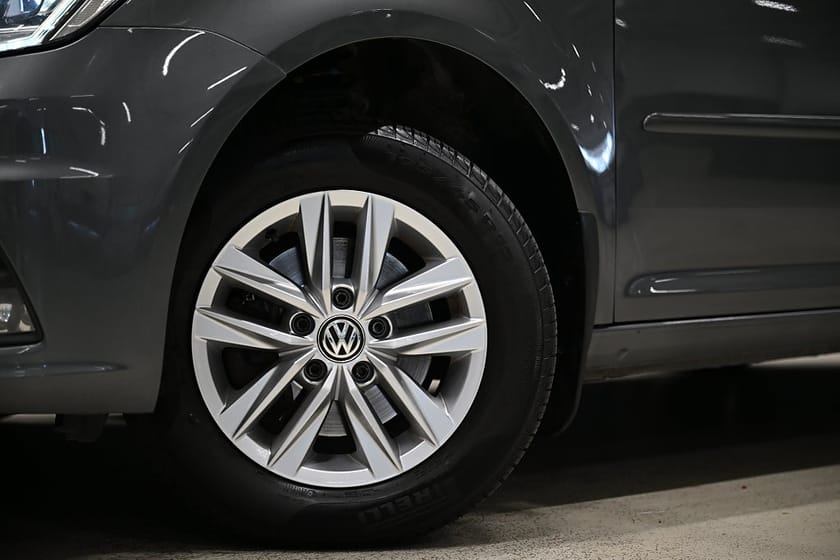 Bild 5 av Volkswagen Caddy Van DSG 102HK Nedlackad|LED|Girafflucka|Drag|Värmare|1Ägare