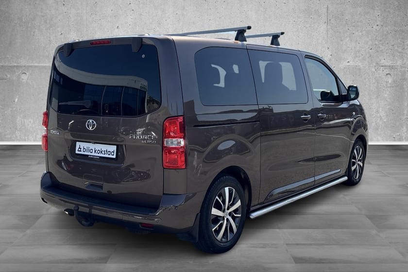 Bilde 3 av Toyota Proace Verso Lang/2,0D/177hk/Executive/Family/Aut/S+V