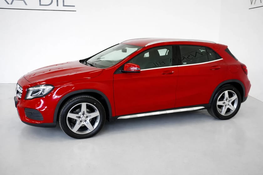 Bild 4 av Mercedes-Benz GLA 200 7G-DCT AMG Line Backkamera/V-hjul 3,45% Ränta