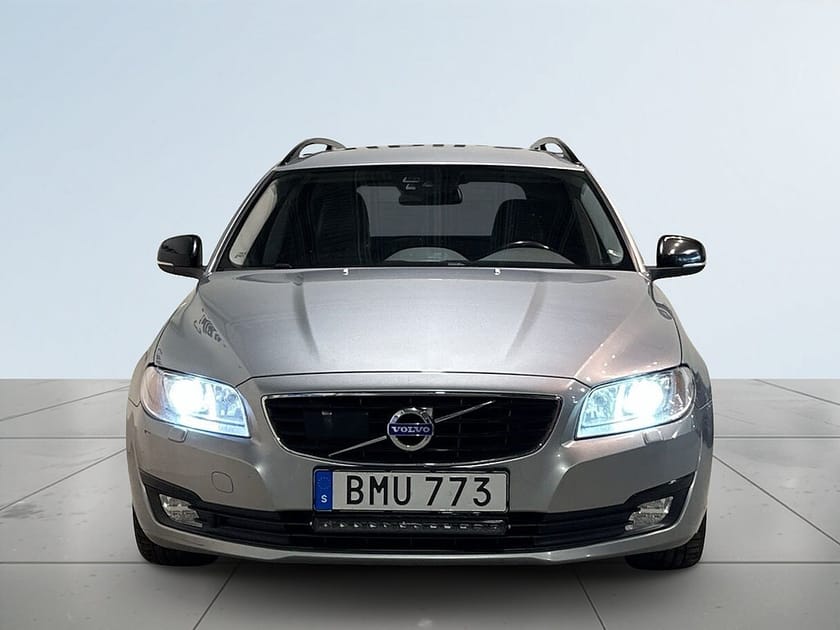 Bild 2 av Volvo V70 D4 AWD Classic, Dynamic Edt Drag Dvärm Psens Skinn SoV