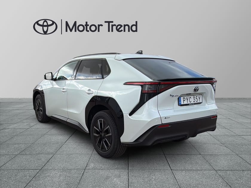 Bild 3 av Toyota bZ4X