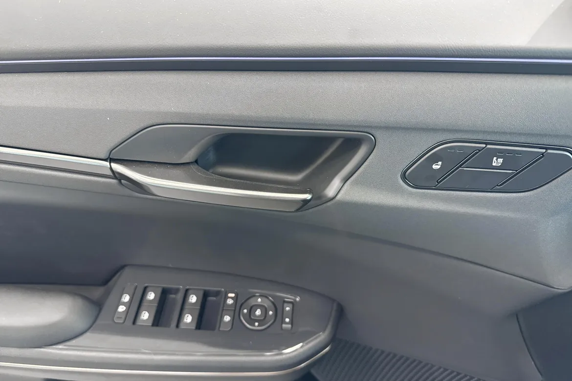 picture of a car