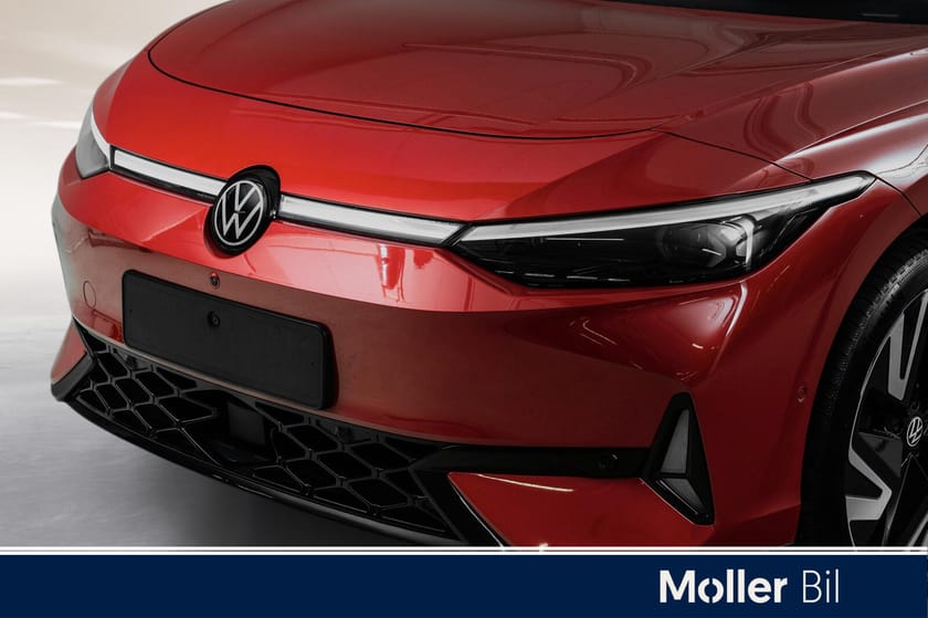 Bilde 2 av Volkswagen ID.7 GTX Tourer