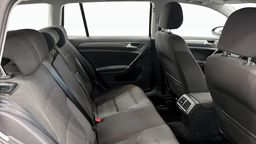 Bild 5 av Volkswagen Golf Sportscombi 1.0 TSI Manuell | 110hk | DRAG | BACKKAMERA