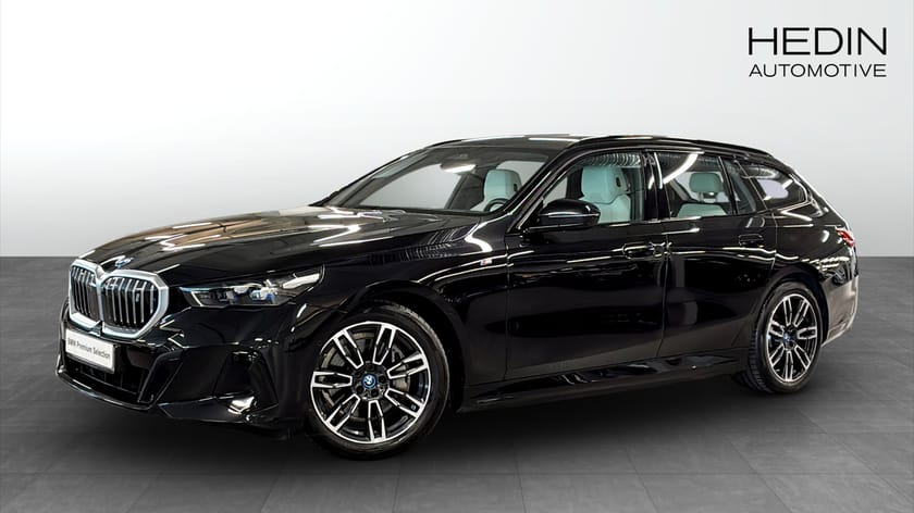 Bild 1 av BMW i5 eDrive40 Touring M Sport Business Edt Panorama El Stolar H/K