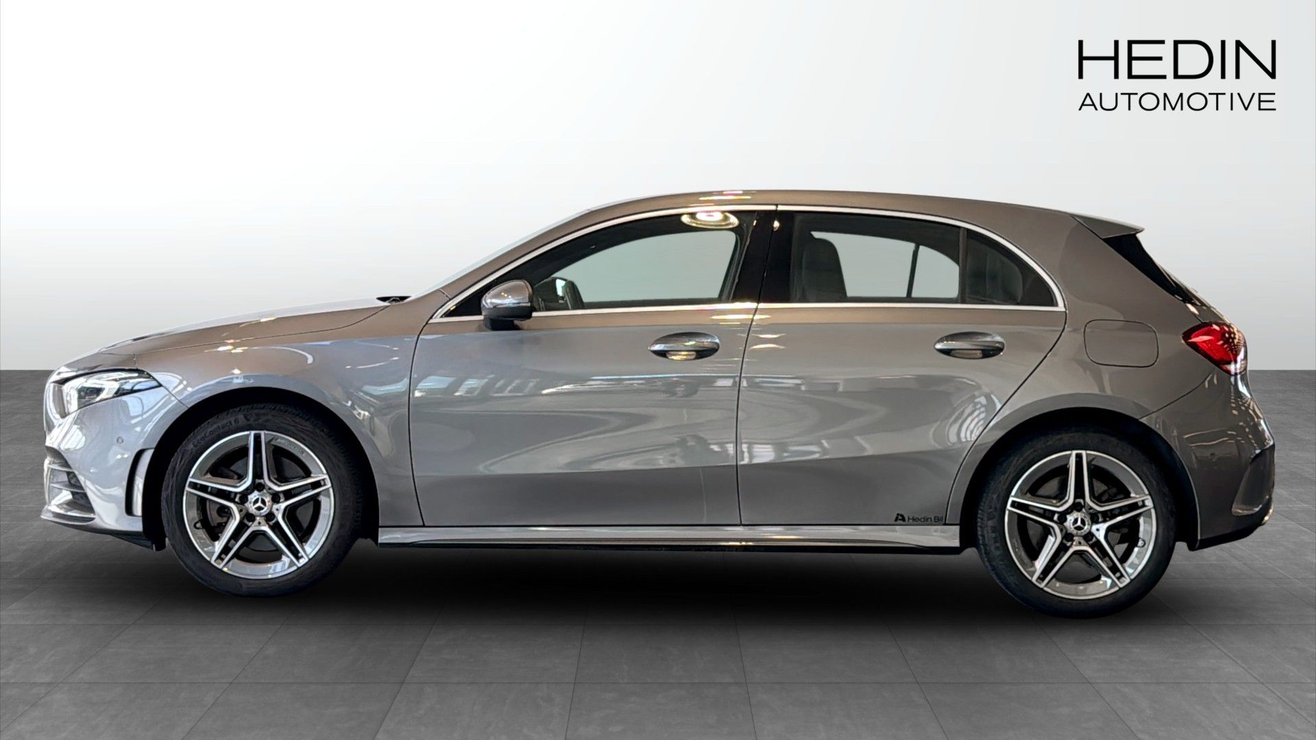 Mercedes-Benz A 250 e 2023, photo 6/22