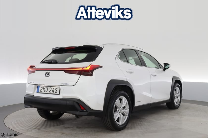 Bild 3 av Lexus UX 250h CVT 184hk Drag Kamera Keyless Hybrid