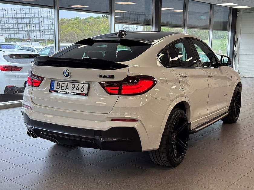 Bild 3 av BMW X4 xDrive30d Steptronic M-Sport Kamera Ambient lighting