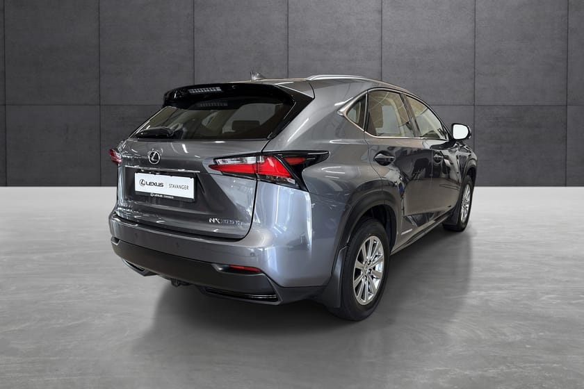 Bilde 5 av Lexus NX 300h AWD 2.5 Hybrid Automat (E-CVT) 4WD Comfort