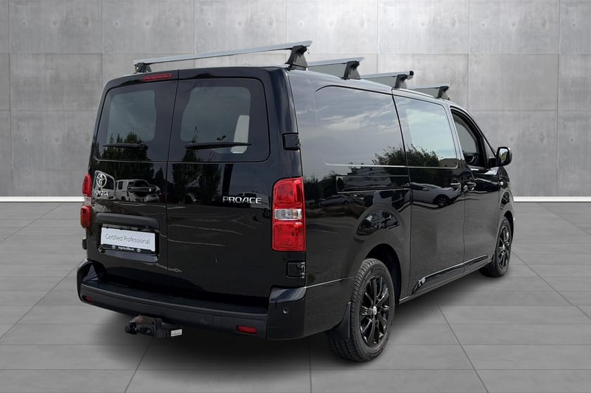Bilde 5 av Toyota Proace 2,0d Aut. 144hk L2, Comf. Blackpack, sideh. bakdører