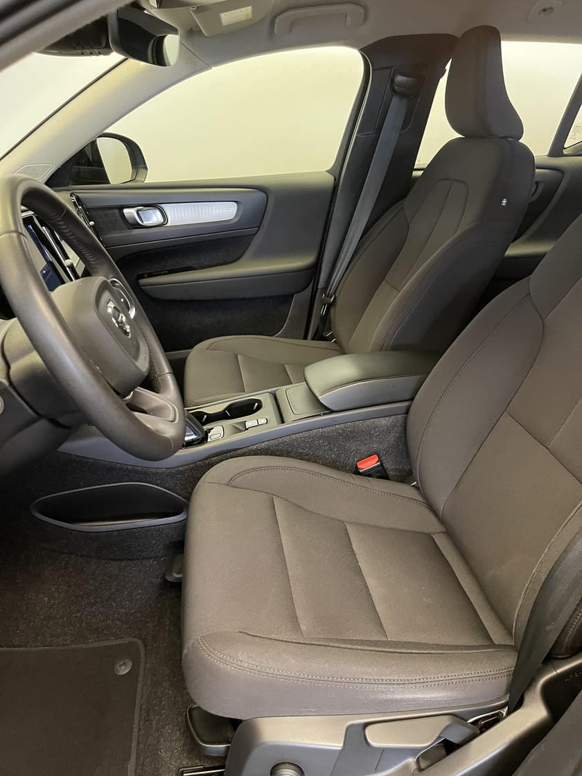 Bild 5 av Volvo XC40 T2 FWD Momentum Advanced