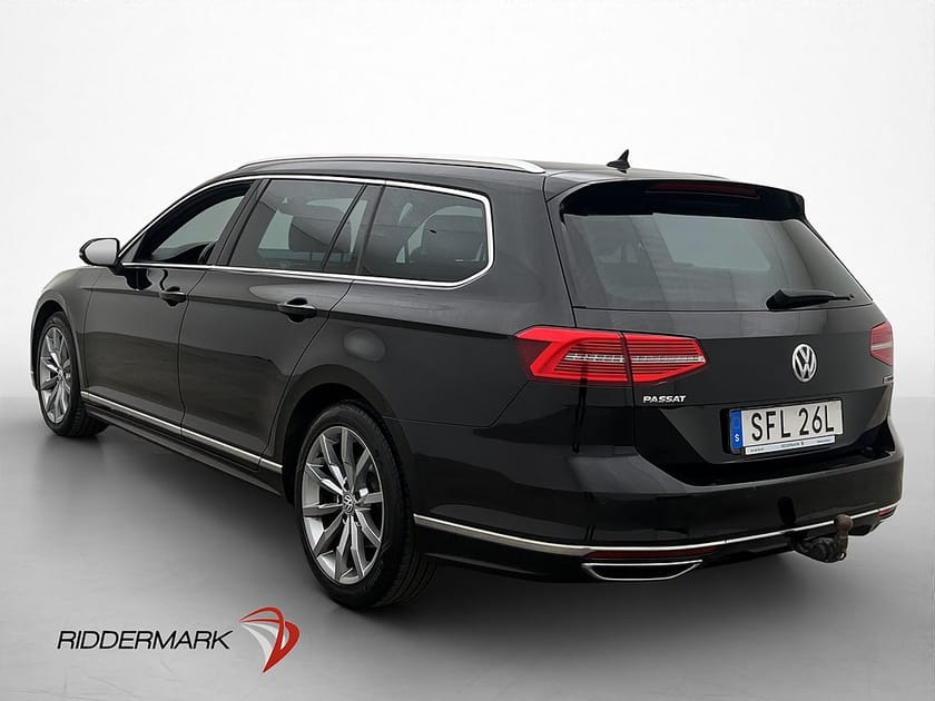 Bild 5 av Volkswagen Passat Sportscombi 2.0 TDI 4M R-Line Drag Värmare Cockpit