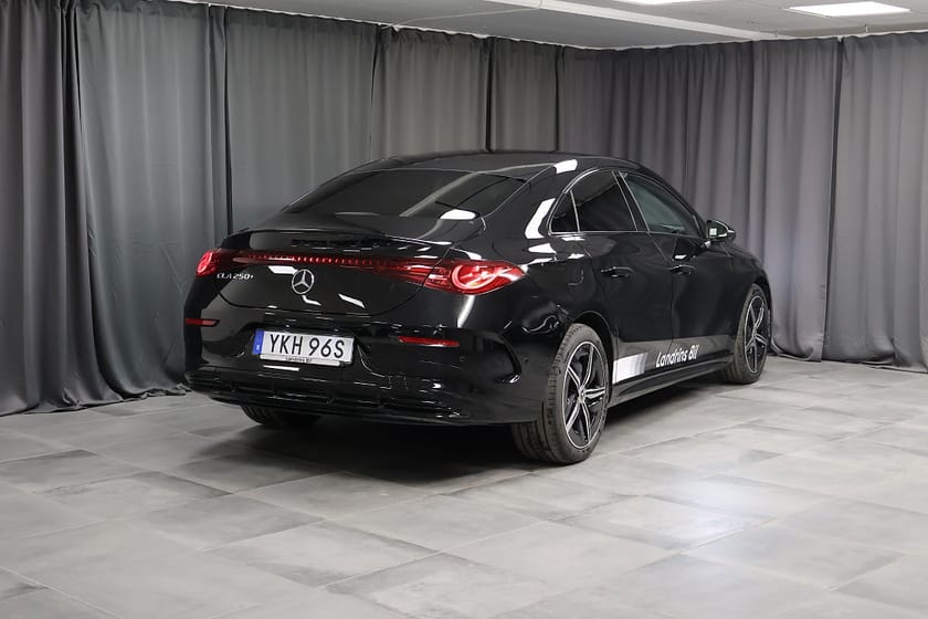 Bild 2 av Mercedes-Benz CLA 250+ AMG Premium Pano 360 Night MultiBeam *MOMS