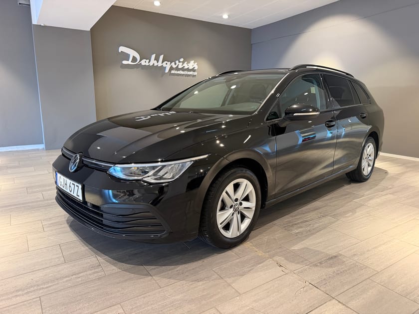 Bild 1 av Volkswagen Golf Sportscombi 150hk | V-hjul Drag Värmare