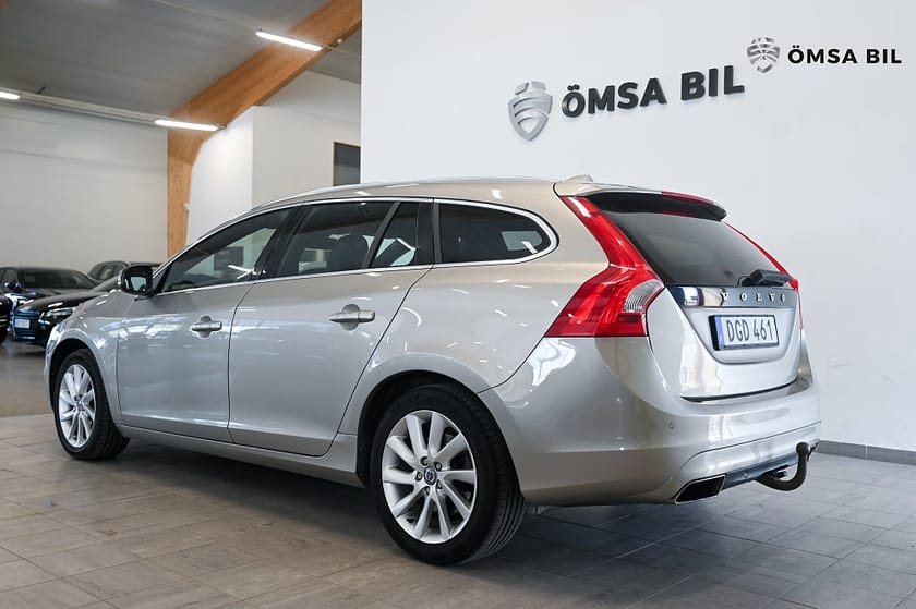 Bild 5 av Volvo V60 D4 Summum Business Edition Pro Navi Drag Värmare 181hk