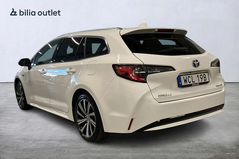 Bild 3 av Toyota Corolla Touring Sports Hybrid Style B-kam Döda Vinkel Keyless