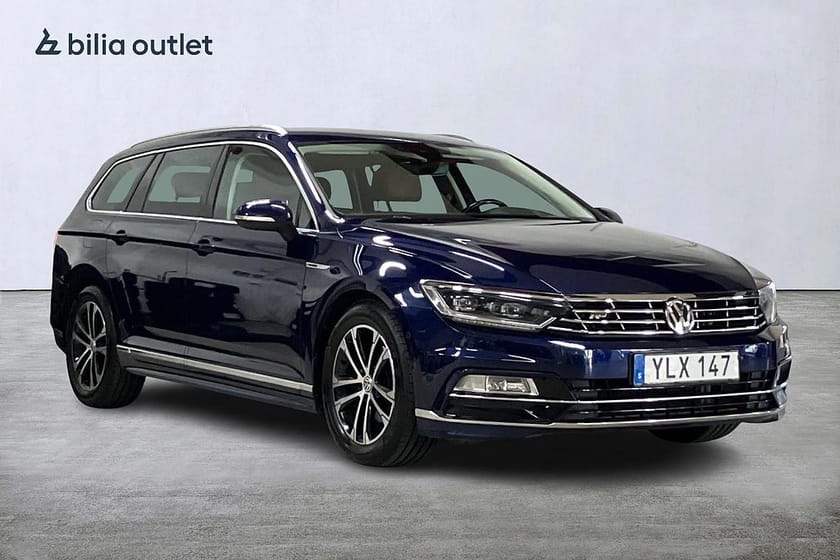Bild 4 av Volkswagen Passat Sportscombi 2.0 TDI 4Motion R-Line 190hk Cockpit Drag