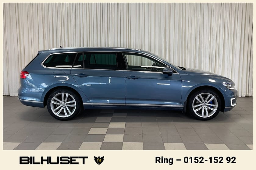 Bild 4 av Volkswagen Passat Variant GTE 1.4 TSI COCKPIT VÄRMARE PANORAMA DRAG