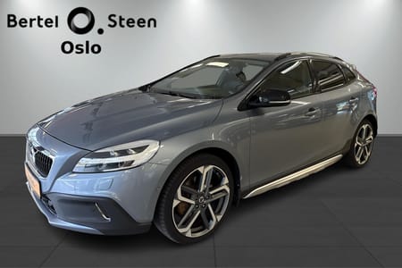 Volvo V40 Cross Country D3 150HK Summum | Velutstyrt