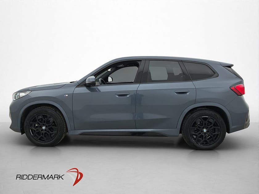 Bild 5 av BMW iX1 xDrive30 M Sport Widescreen Kamera Navi CarPlay