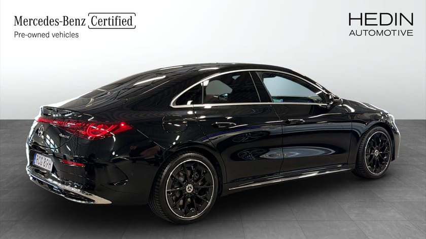 Bild 2 av Mercedes-Benz CLA 350 4MATIC