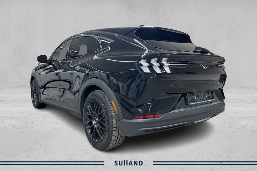 Bilde 3 av Ford Mustang Mach-E Standard Range RWD Inntil 440km Rekkevidde