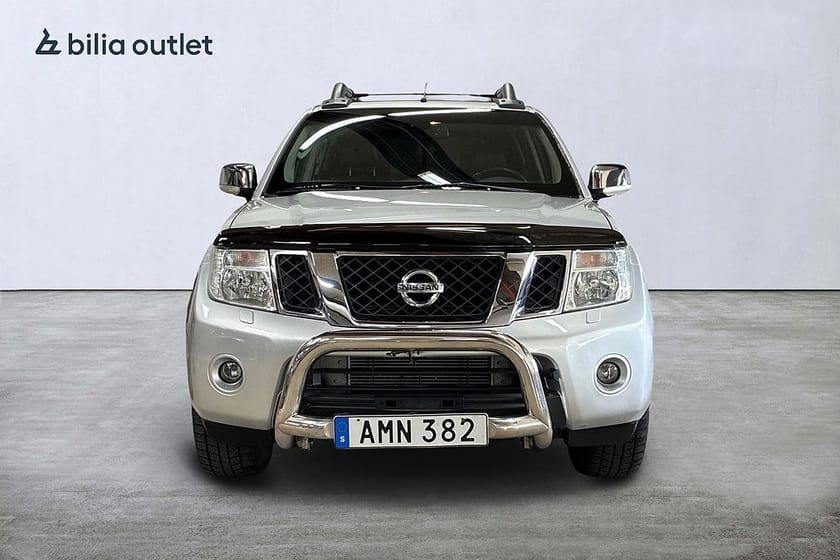 Bild 3 av Nissan Navara Dubbelhytt 3.0 dCi V6 4x4 231hk Takl Navi Drag B-kamera