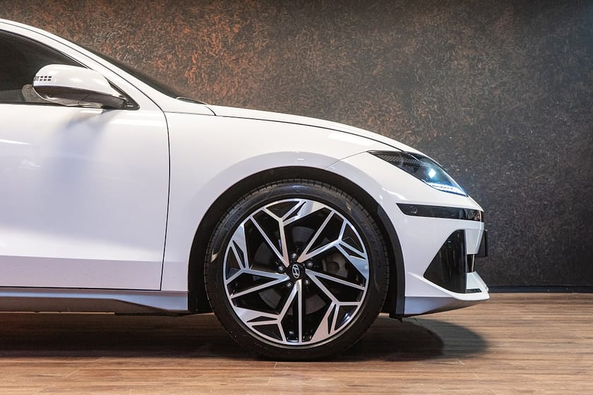 Bild 5 av Hyundai Ioniq 6 77.4 kWh Advanced | MOMS | V-pump | Drag | 2920 kr /mån