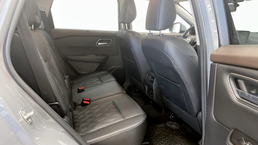 Bild 5 av Nissan X-Trail XTRONIC, Tekna, 7-sits, 360°, Head-Up,  163Hk, 2024